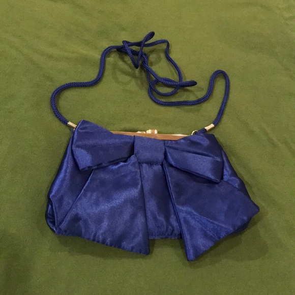 💙Royal blue satin clutch💙 - Picture 3 of 6